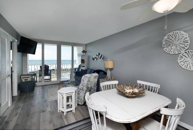 Beachfront Second Floor Condo for Six