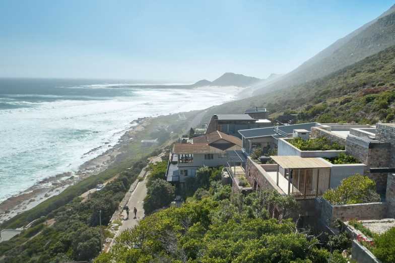 Huge cliffside villa overlooking the sea