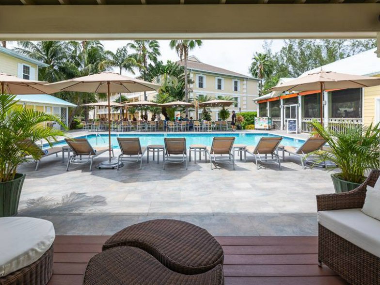 Sunshine Suites Resort